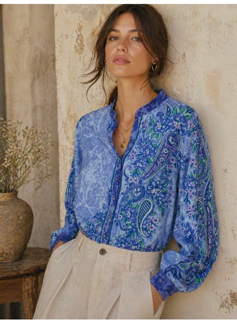Bob Mackie wearable art shirt  blue paisley floral print button-up front Size XL